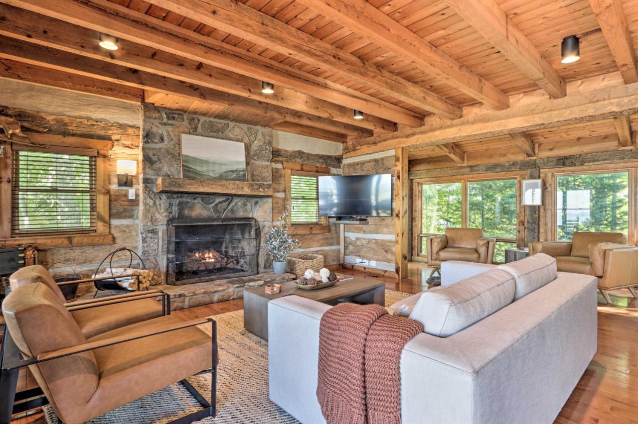 Upscale Gatlinburg Cabin Deck, Fire Pit And Hot Tub Экстерьер фото