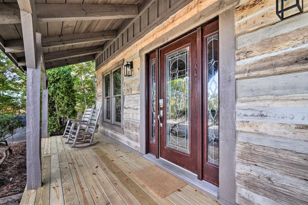 Upscale Gatlinburg Cabin Deck, Fire Pit And Hot Tub Экстерьер фото